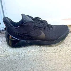 USED LIKE NEW in very good condition. Nike Kobe Bryan AD Black Mamba. NIKE KOBE AD A.D. BM MID  main image 2